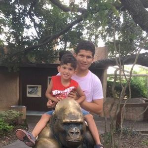 Meet your Posher, Enrique